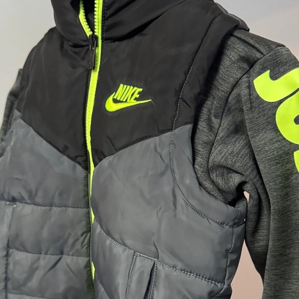 Nike Black and Gray Jacket with Neon Yellow Details XS 4T